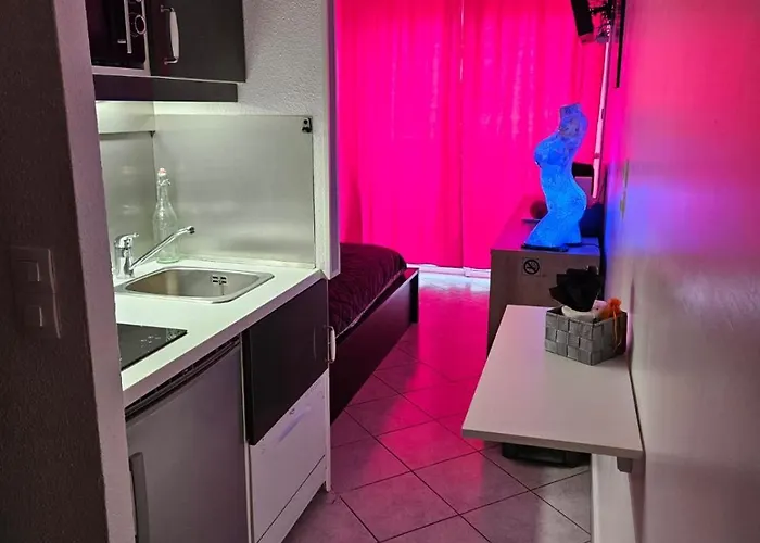 Apartamento Village Naturiste Vue Sur Port Nature 7 *